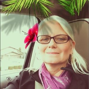 Meet your Posher, Pam